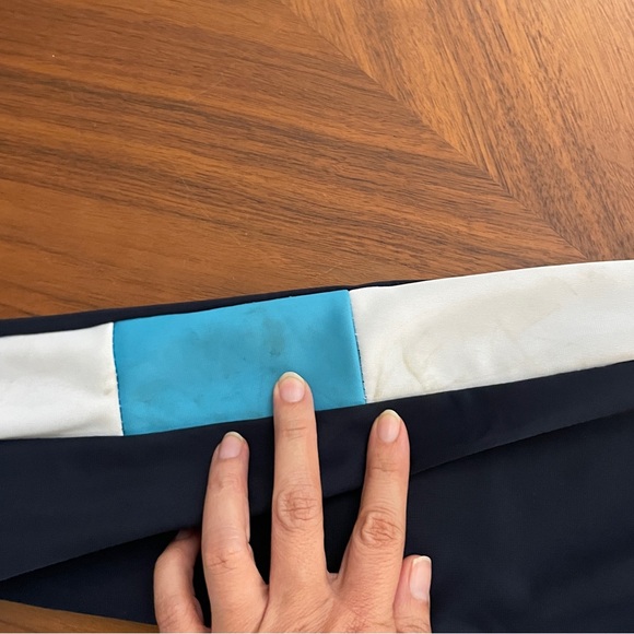 Tottenham Hot Spur Jacket - Picture 2 of 6